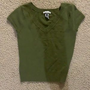 Size M, GAP olive green shirt